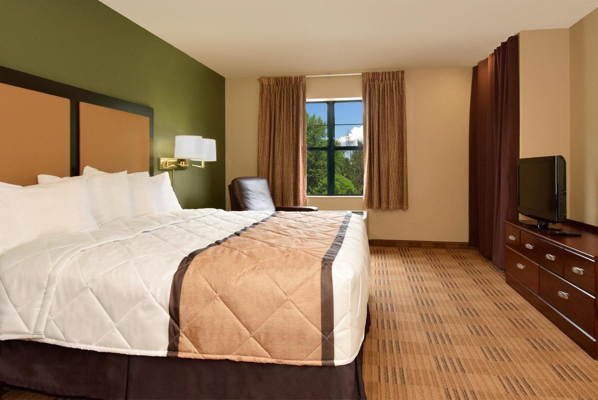 Extended Stay America Suites - Santa Barbara - Calle Real Голета Экстерьер фото