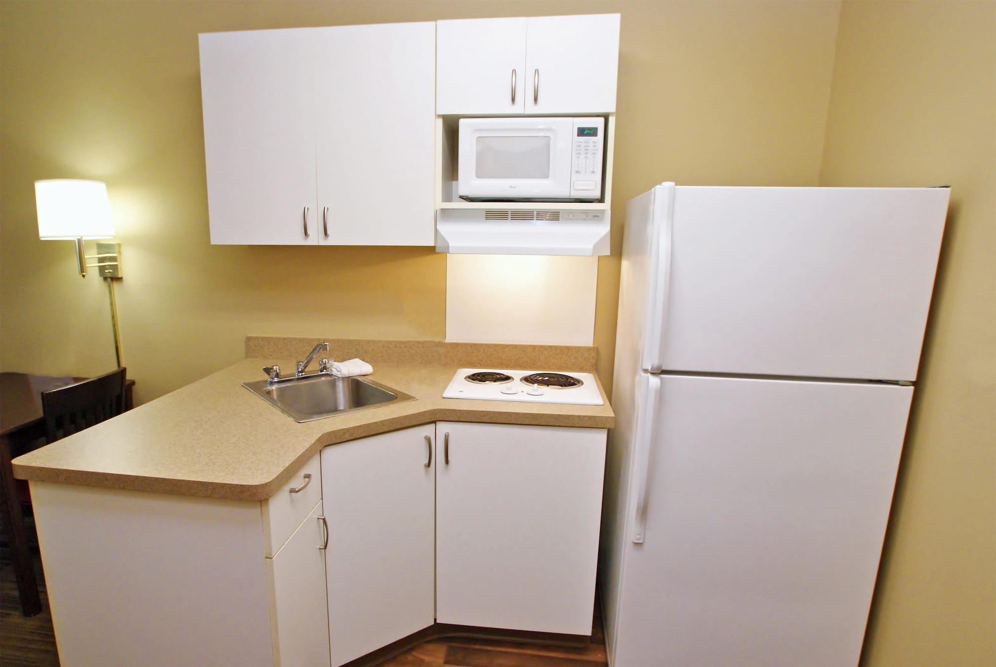 Extended Stay America Suites - Santa Barbara - Calle Real Голета Экстерьер фото