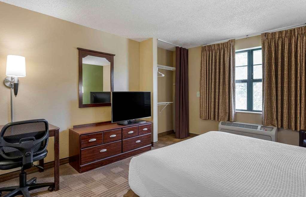 Extended Stay America Suites - Santa Barbara - Calle Real Голета Номер фото