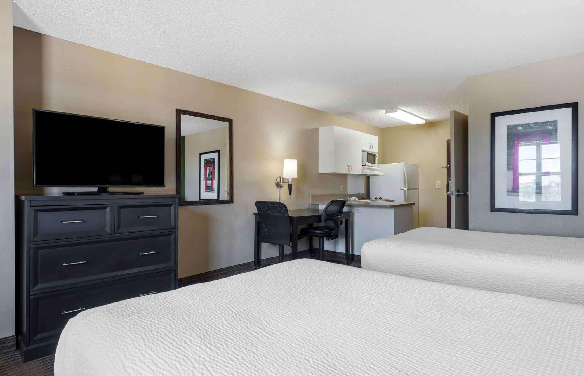 Extended Stay America Suites - Santa Barbara - Calle Real Голета Экстерьер фото