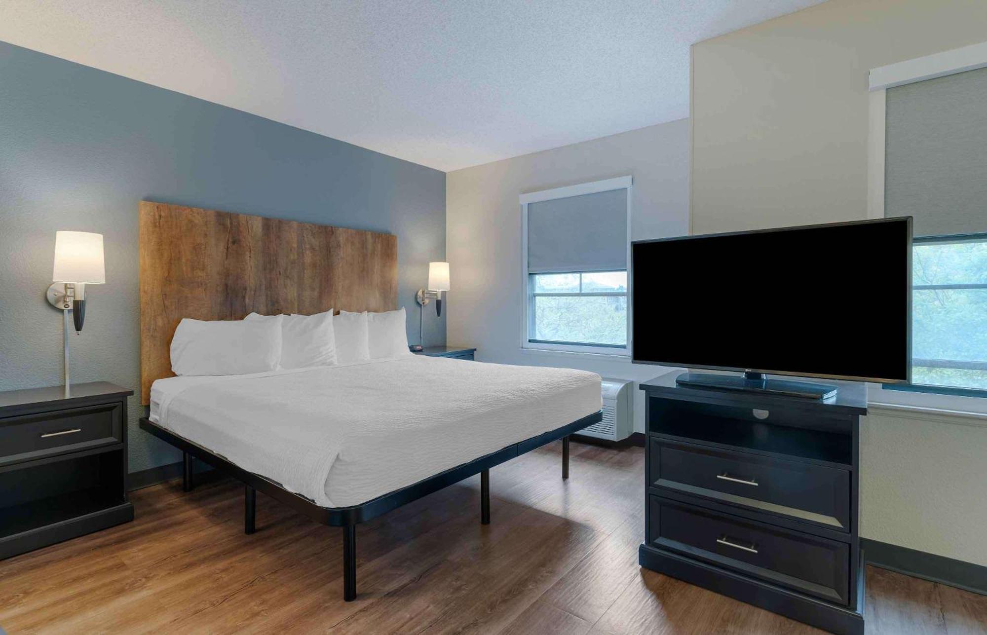 Extended Stay America Suites - Santa Barbara - Calle Real Голета Экстерьер фото