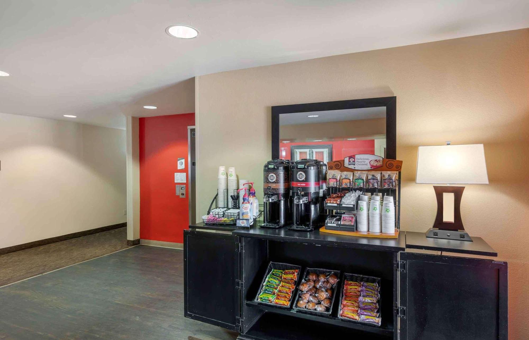 Extended Stay America Suites - Santa Barbara - Calle Real Голета Экстерьер фото