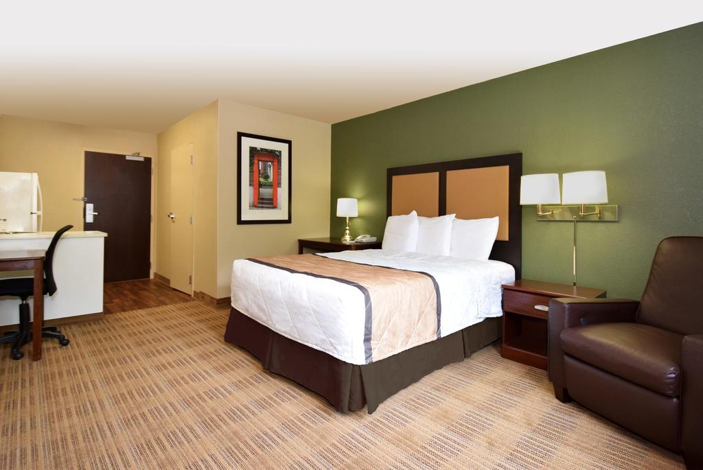Extended Stay America Suites - Santa Barbara - Calle Real Голета Экстерьер фото