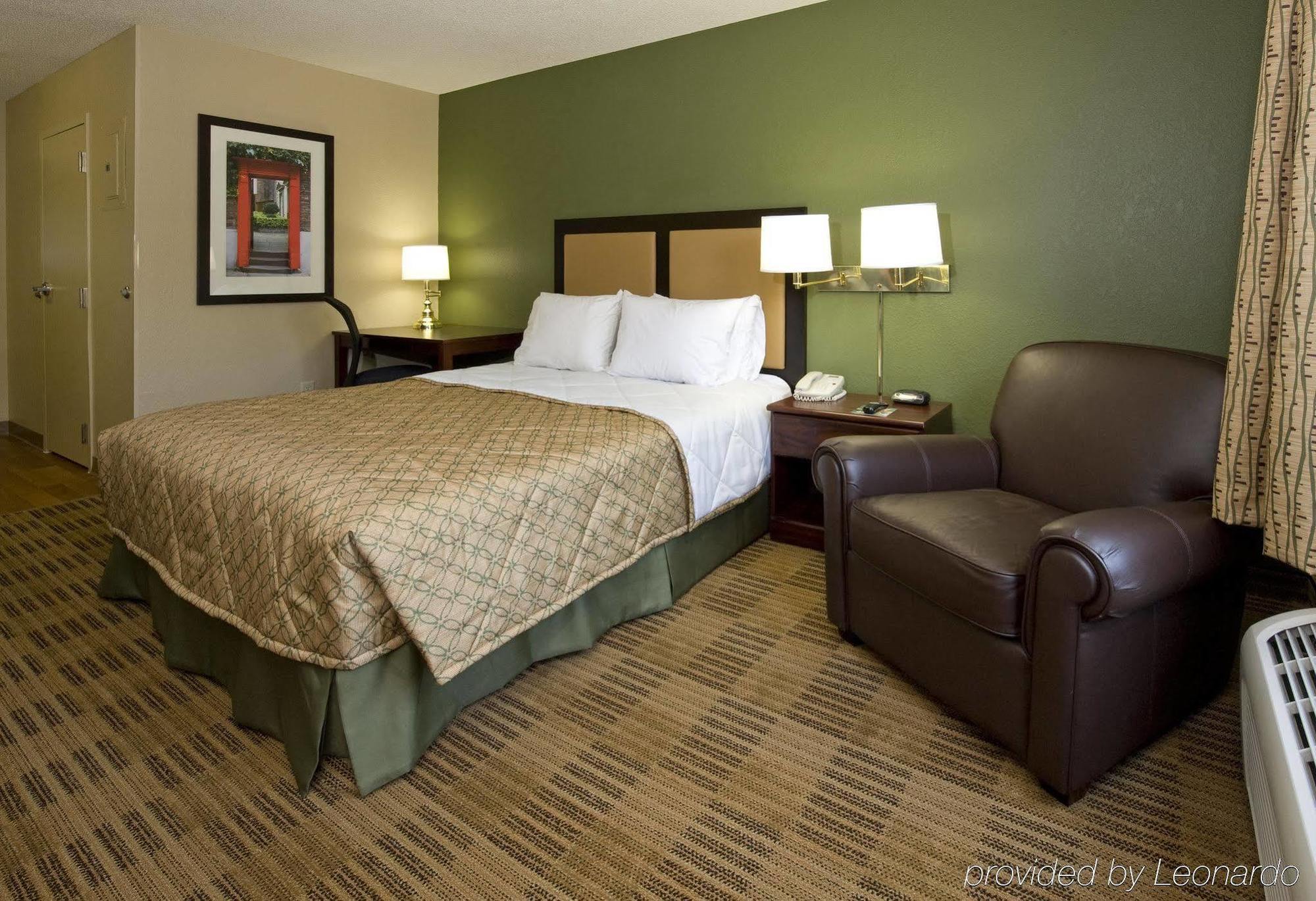 Extended Stay America Suites - Santa Barbara - Calle Real Голета Экстерьер фото