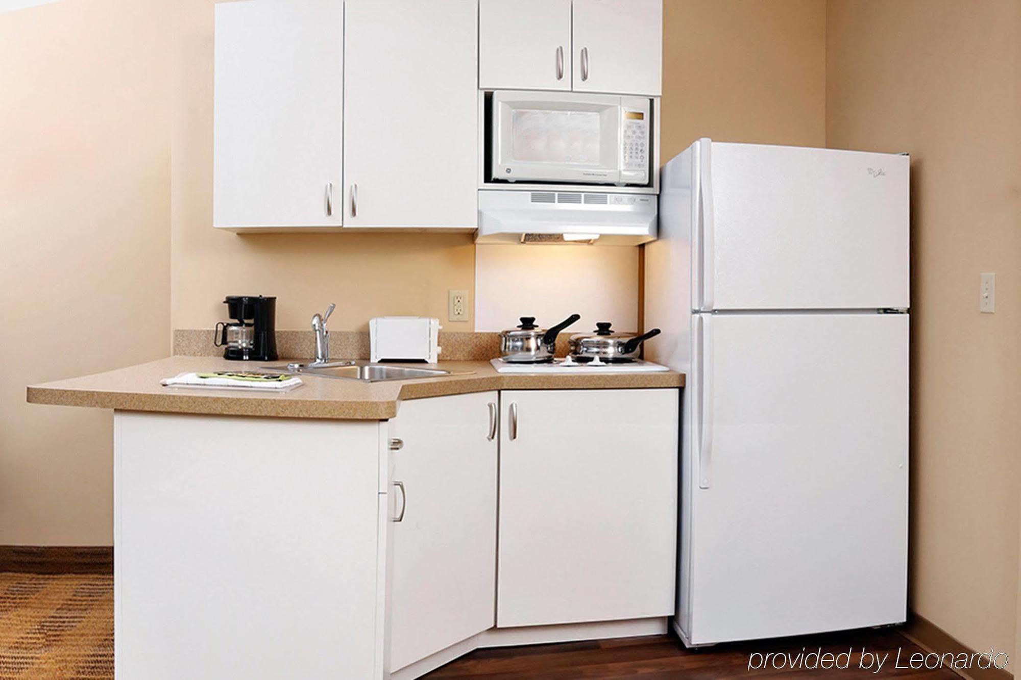 Extended Stay America Suites - Santa Barbara - Calle Real Голета Экстерьер фото